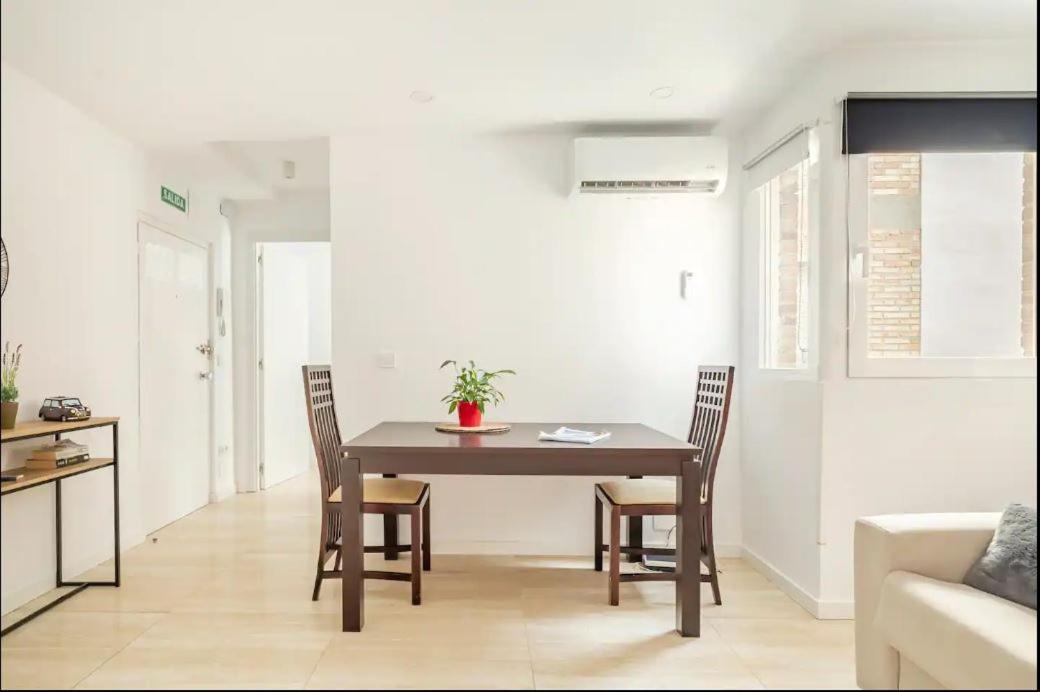 Conde De Miranda 1 Appartement Madrid Buitenkant foto
