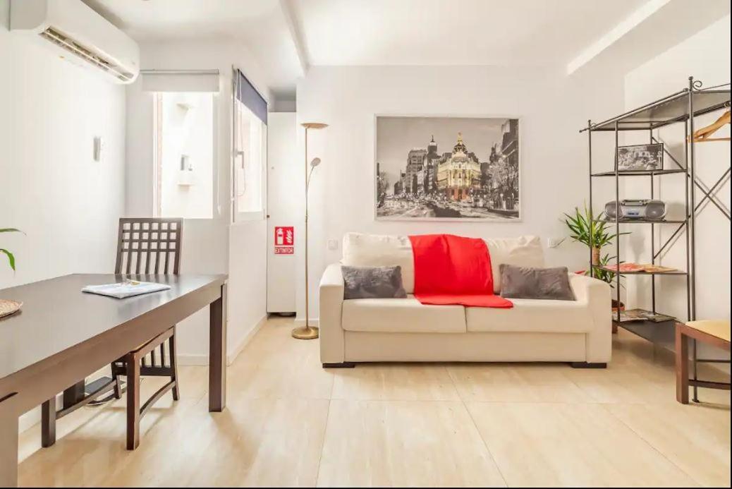 Conde De Miranda 1 Appartement Madrid Buitenkant foto